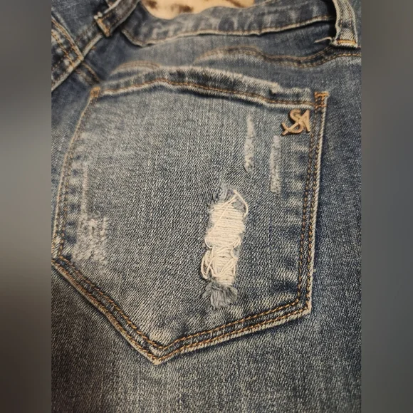 Special A Flared Jeans - Picture 6 of 12